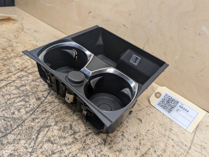 16-19 OEM BMW G11 G12 740 750 M760 Center Console Cup Holder USB Charging Port