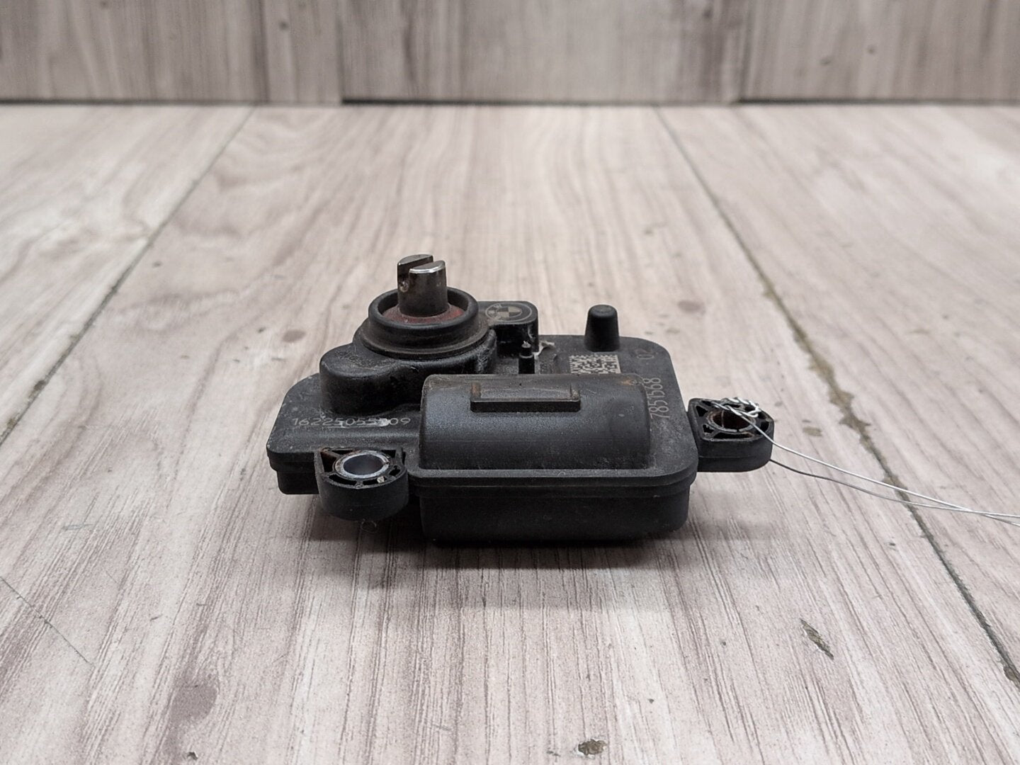 2015 - 2019 BMW X6 F86 Muffler Exhaust Flap Actuator 7851568 S63B44T2