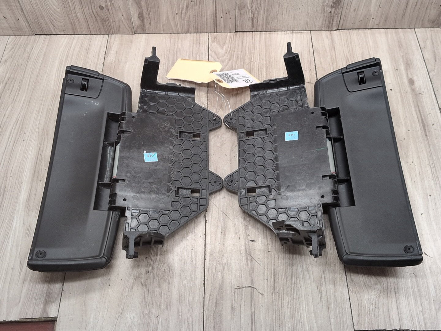 2007-2013 BMW X5 E70 Center Console Armrest Arm Rest 6969544