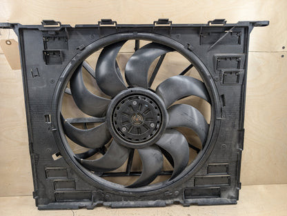 2016-2019 BMW 740i G12 Radiator Fan Shroud Housing w/ Motor 8619626