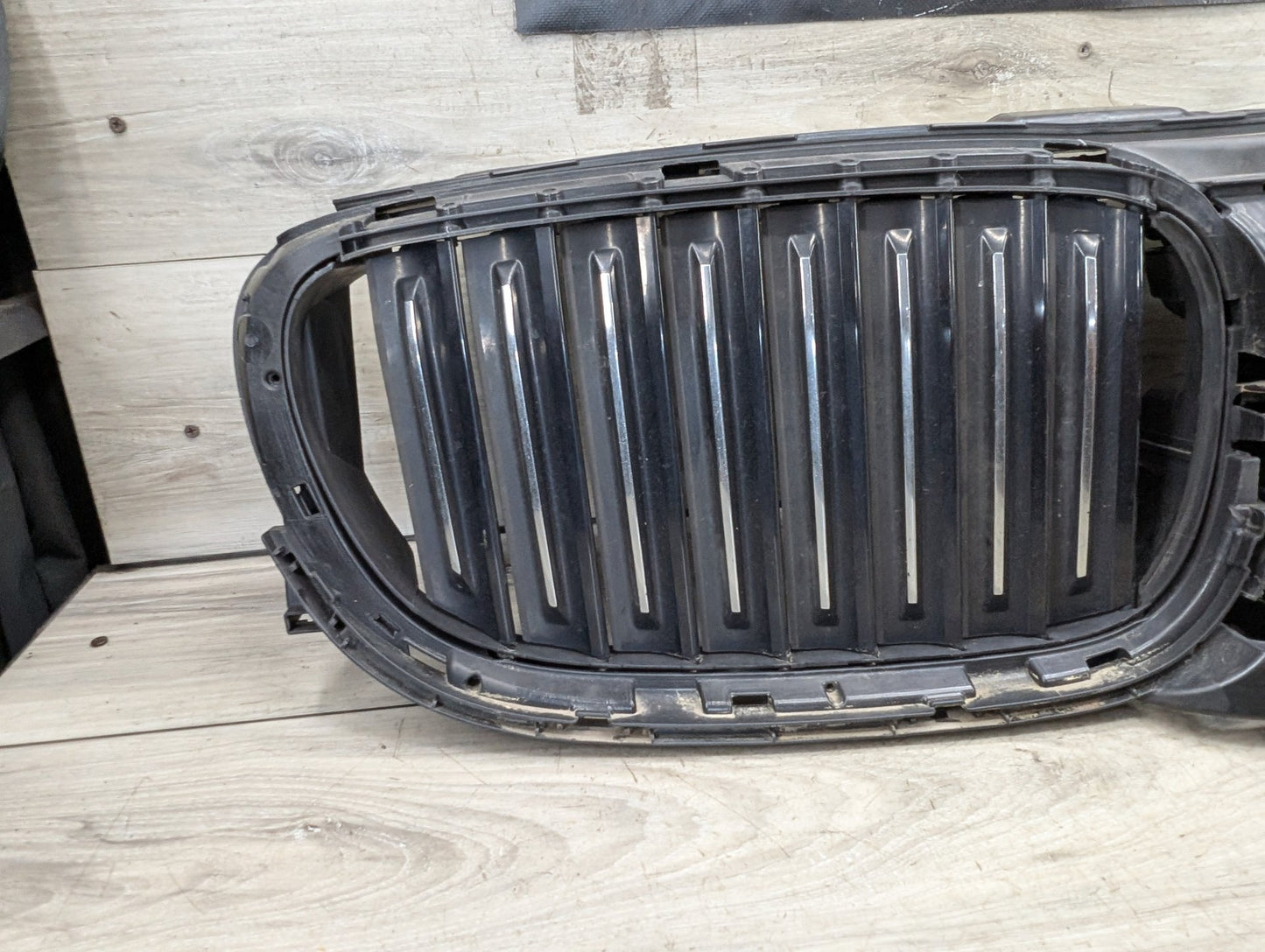 2016-2022 BMW 750Li G12 Front Bumper Radiator Air Flap Shutter 7347374