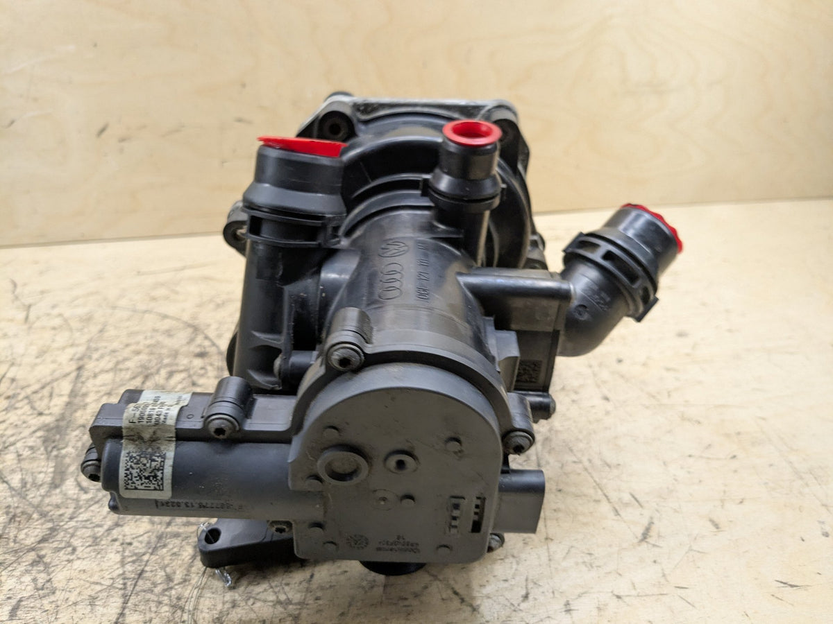 2012-2018 Audi C7 A6 CYNB Engine Motor Cooling Auxiliary Water Pump 06L121111M