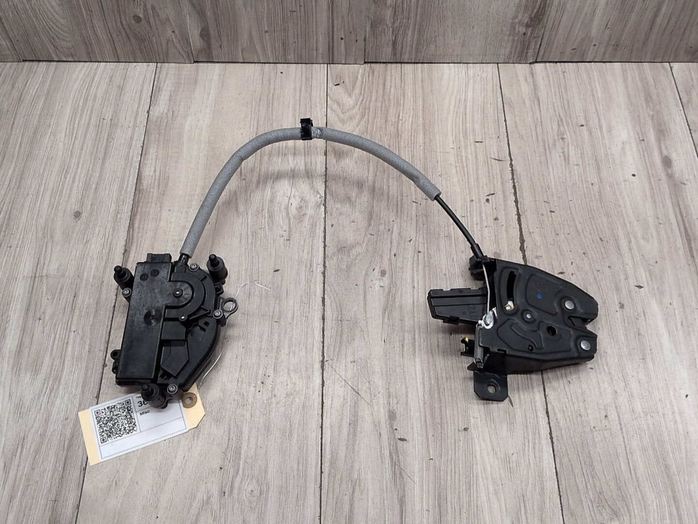 2019 - 2026 BMW X5 G05 Lower Liftgate Tailgate Lock Latch Actuator SET 9482991 N63B44M3