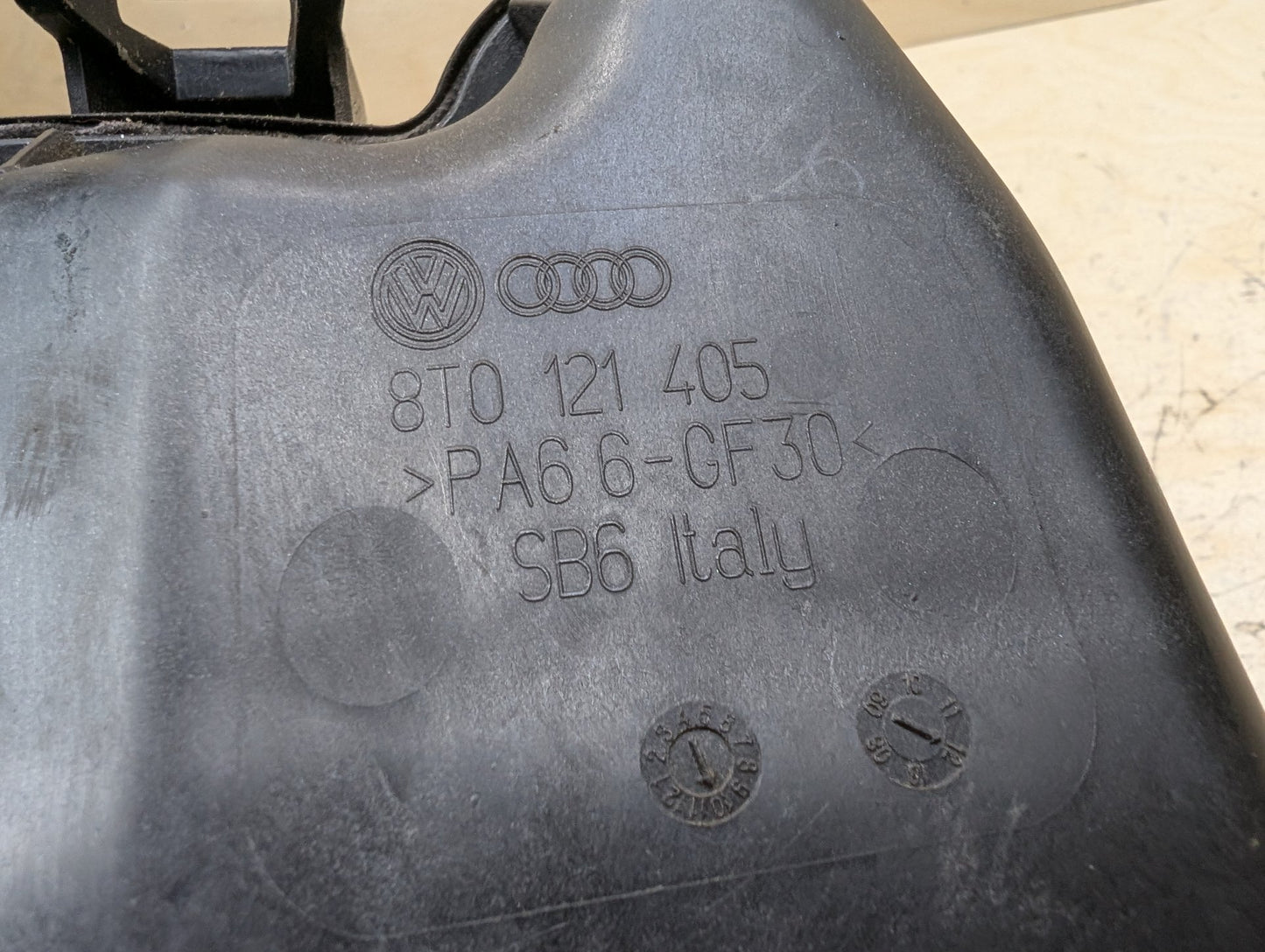 2011-2017 Audi RS5 8T Coolant Expansion Tank Reservoir 8T0121405