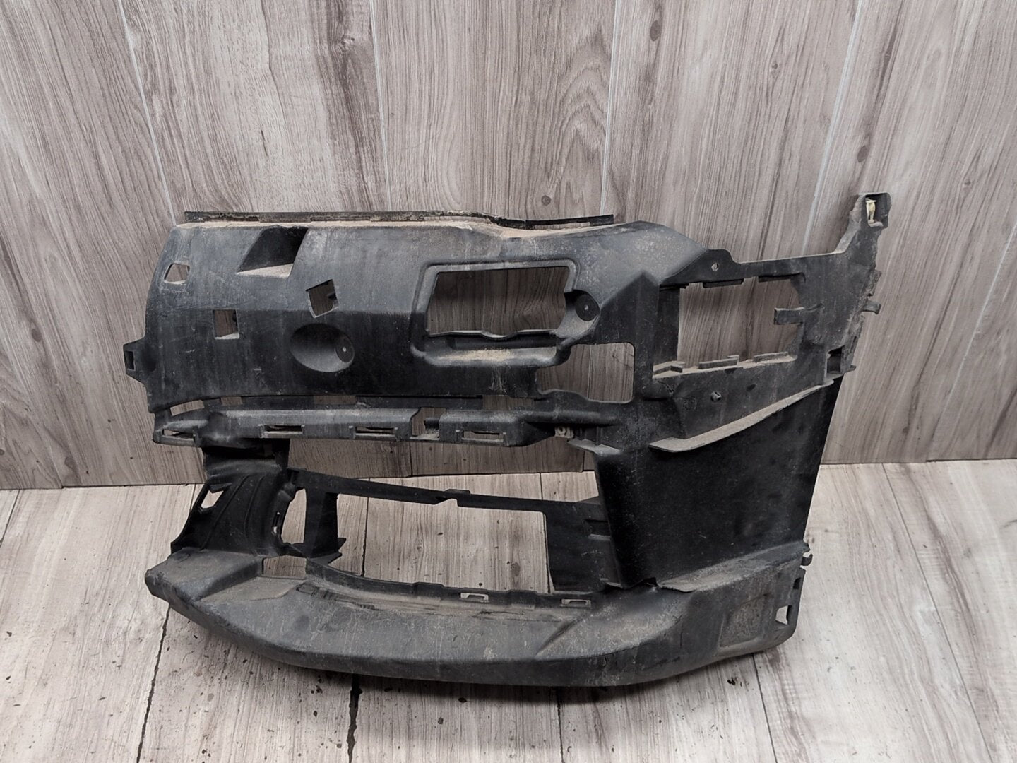 2016-2022 BMW 750i G12 Rear Left Driver Bumper Support Bracket 8061129 OEM