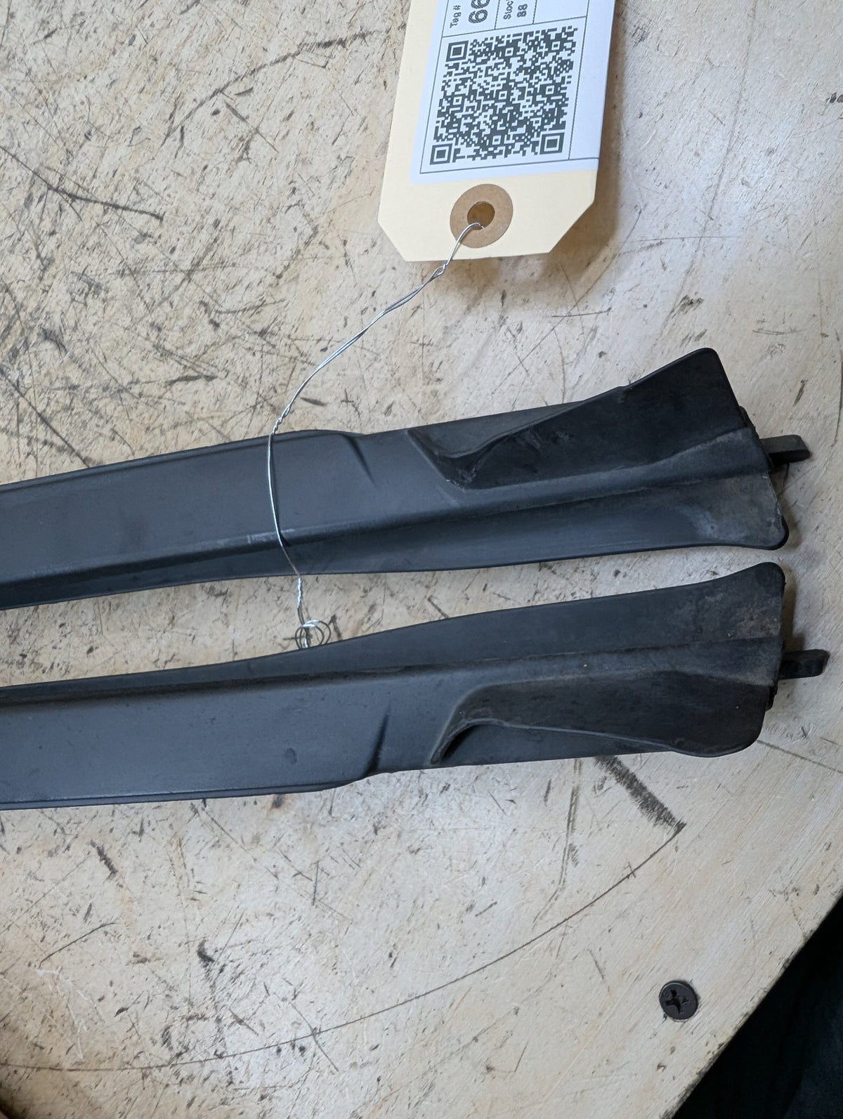 2019-2026 BMW 330i G20 Windshield Drip Trim Molding SET 7427873 OEM