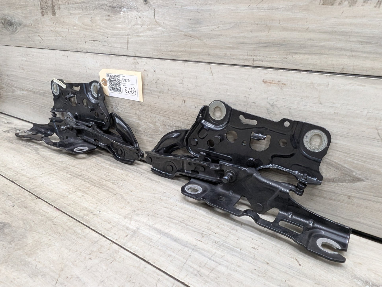 OEM BMW F90 F93 G12 G14 G15 G16 G30 M5 M8 Hood Bonnet Left Right Hood Hinges SET
