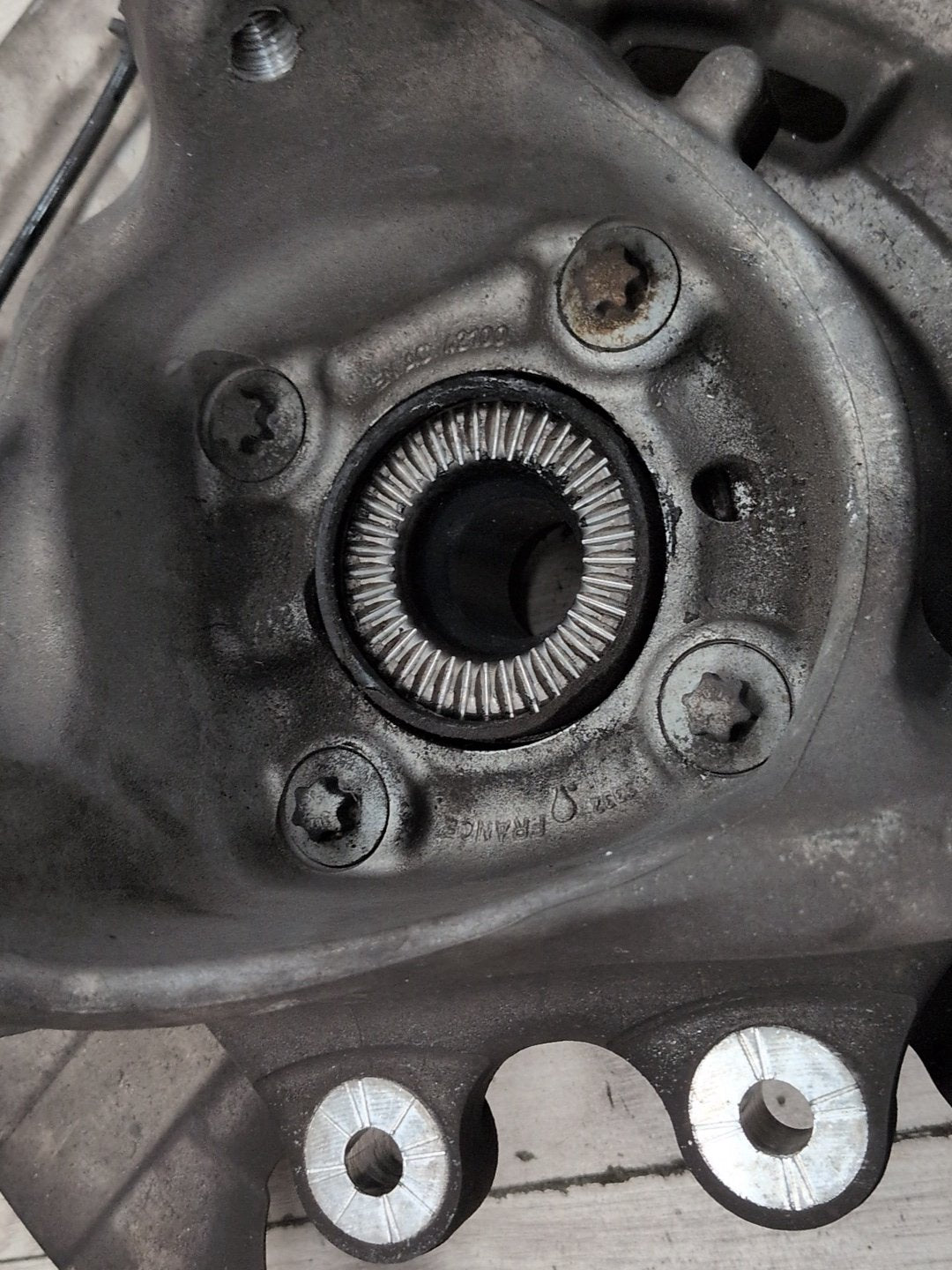 2012-2018 BMW M6 F06 Rear Left Driver Spindle Knuckle w/ Bearing 2284141