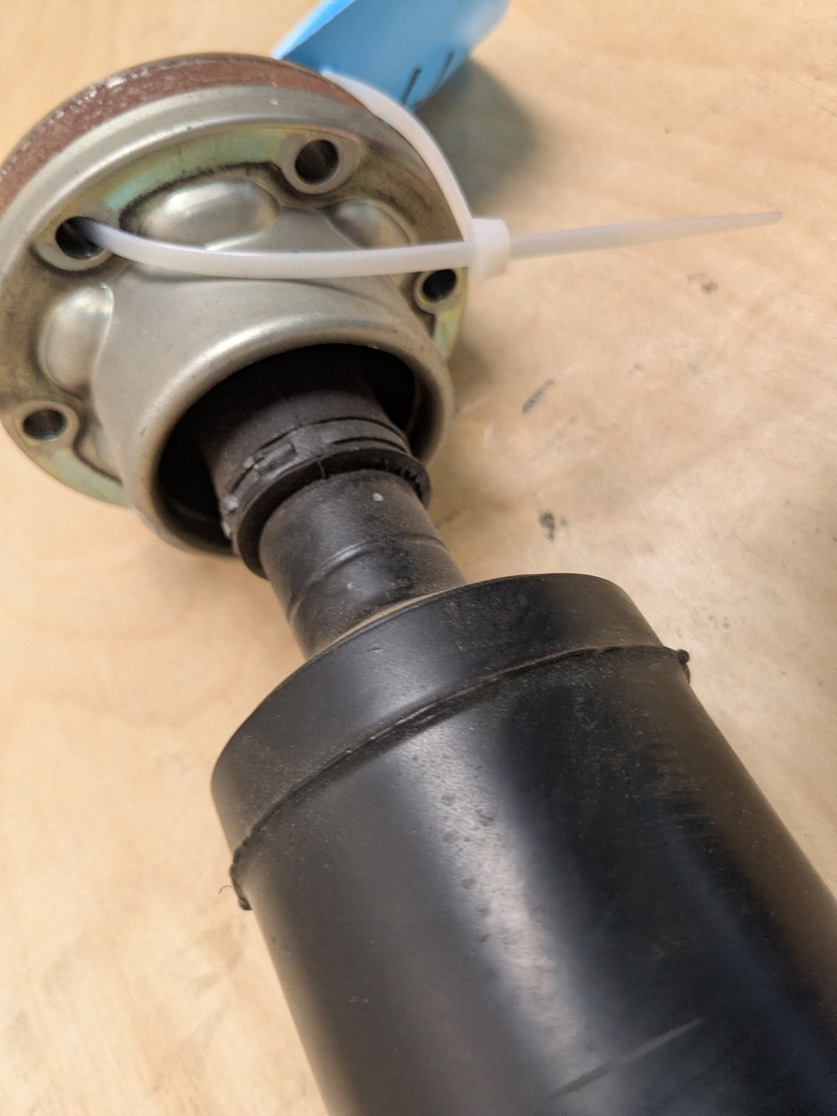 2015-2018 Audi Q3 8U Rear Propeller Driveshaft Drive Shaft 8W0521101C OEM