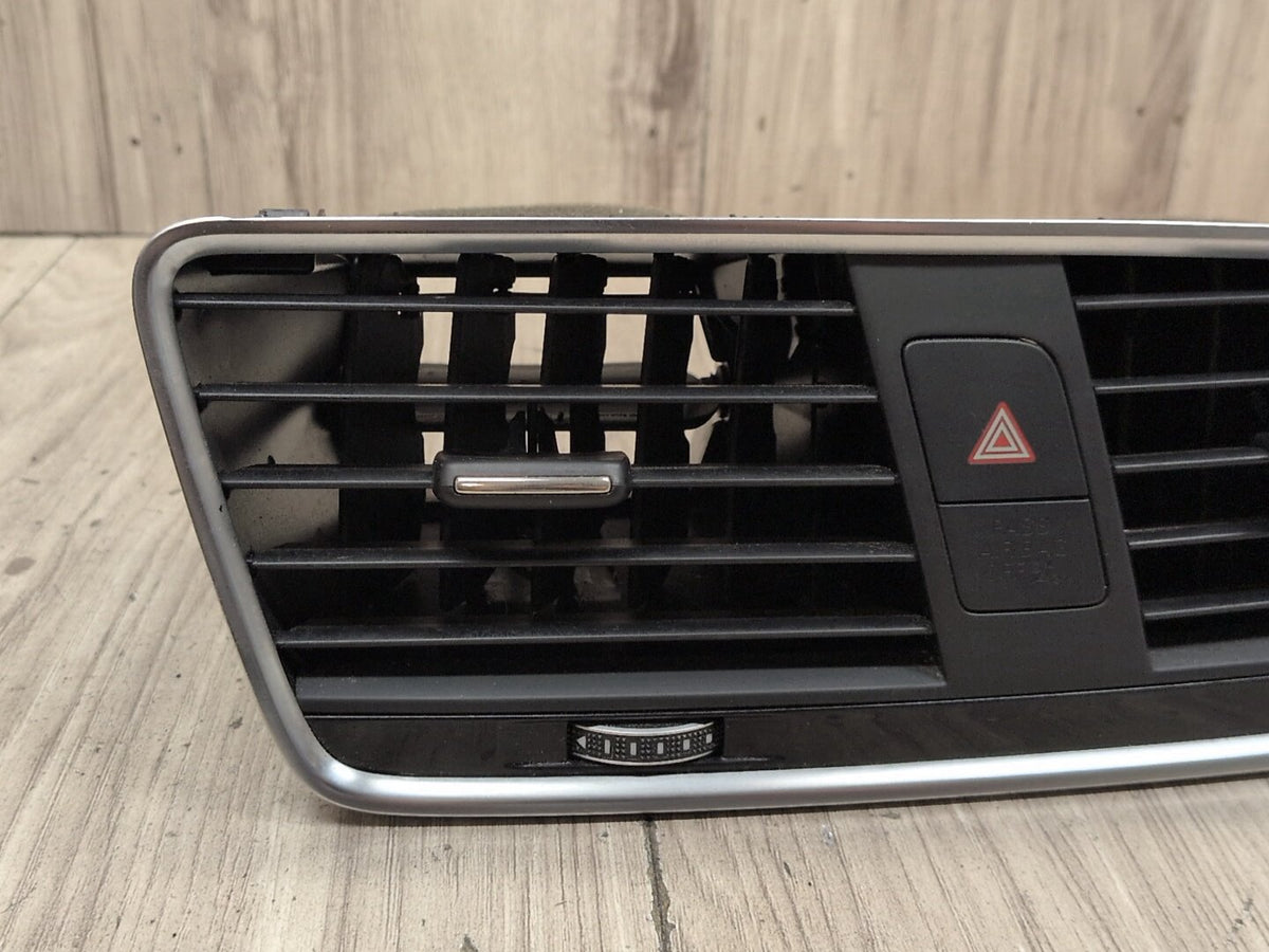 15-18 OEM Audi Q3 8U Dashboard Dash Board Middle Center Air Vent