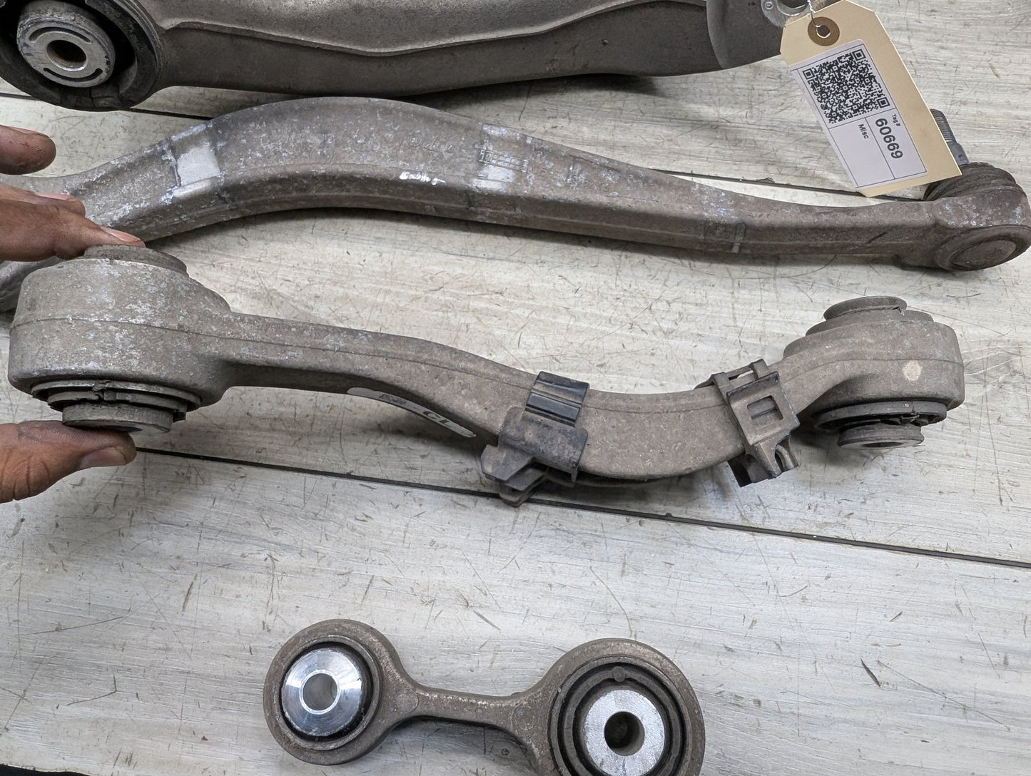 2011-2016 BMW 535i F10 Rear Left Driver Control Arms SET 6784349