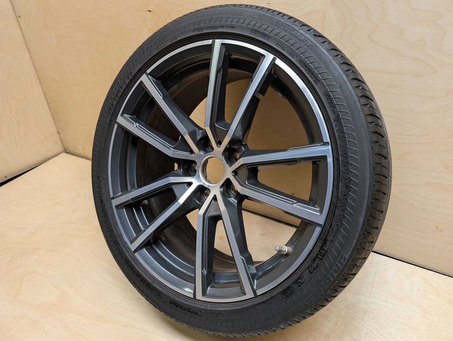 OEM BMW G20 G22 G23 G42 330 M340 FRONT Rim Wheel 18x7.5 ET25 V-spoke Style 780
