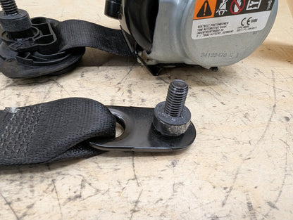 19-25 OEM BMW F95 G05 X5 X5M REAR Right Passenger 2nd Row Seat Belt Retractor