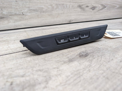 OEM BMW F90 M5 G30 530 540 M550 Front Left Driver Seat Memory Switch Button