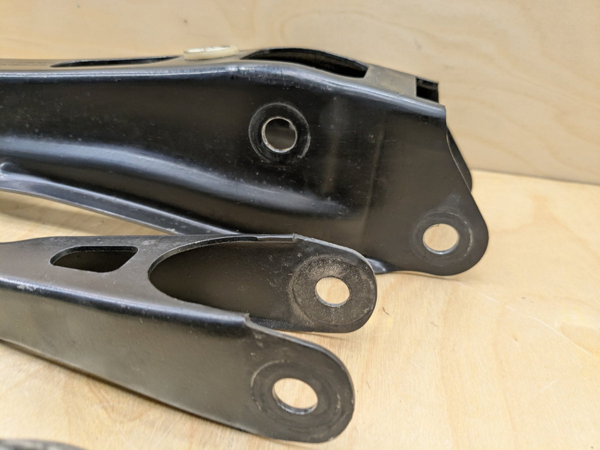 2018-2025 BMW X3 G01 Rear Left Driver Control Arms SET 6871020