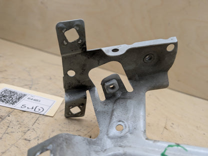 2016-2022 BMW 750i G12 Front Right Passenger Fender Brackets SET 7347426