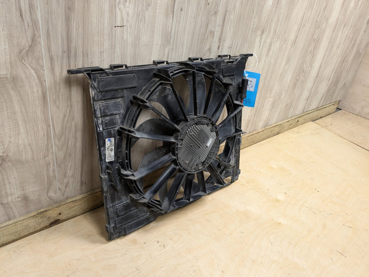 2017-2023 BMW M550i G30 Radiator Fan Shroud Housing w/ Motor 8619628