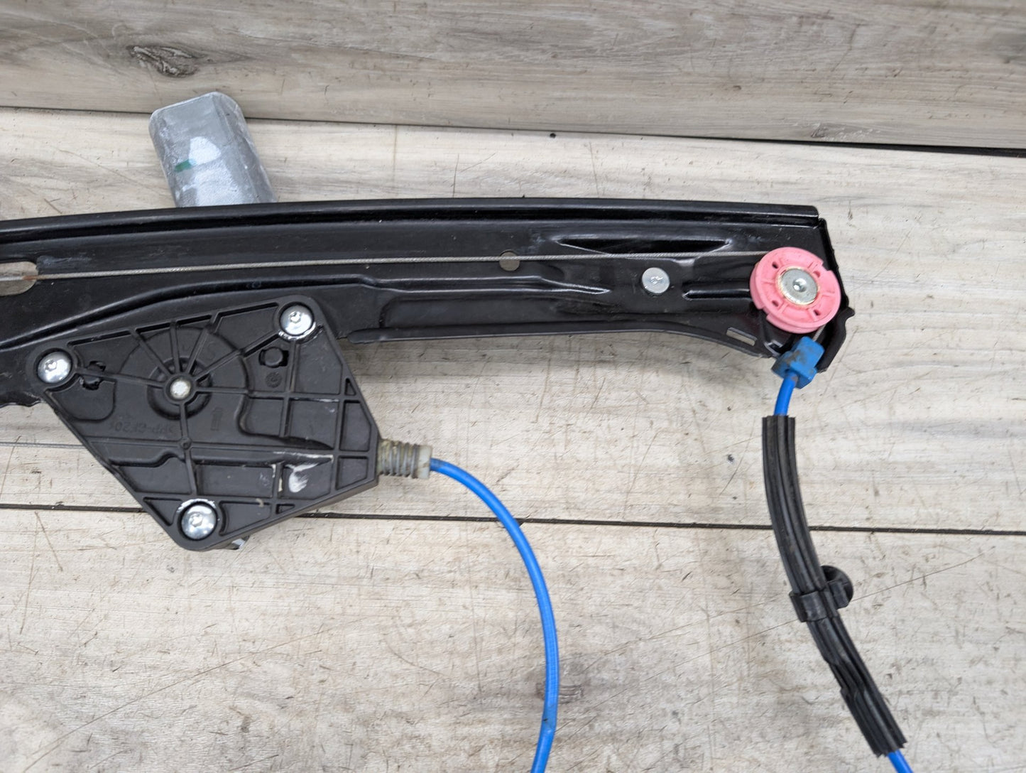 2012-2018 BMW 340i F30 Front Left Driver Door Window Glass Regulator w/ Motor 7259823