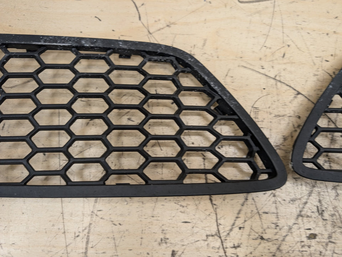 2010-2017 BMW 535i GT xDrive F07 Front Left Right Center Bumper Cover Grilles SET 8057333 OEM