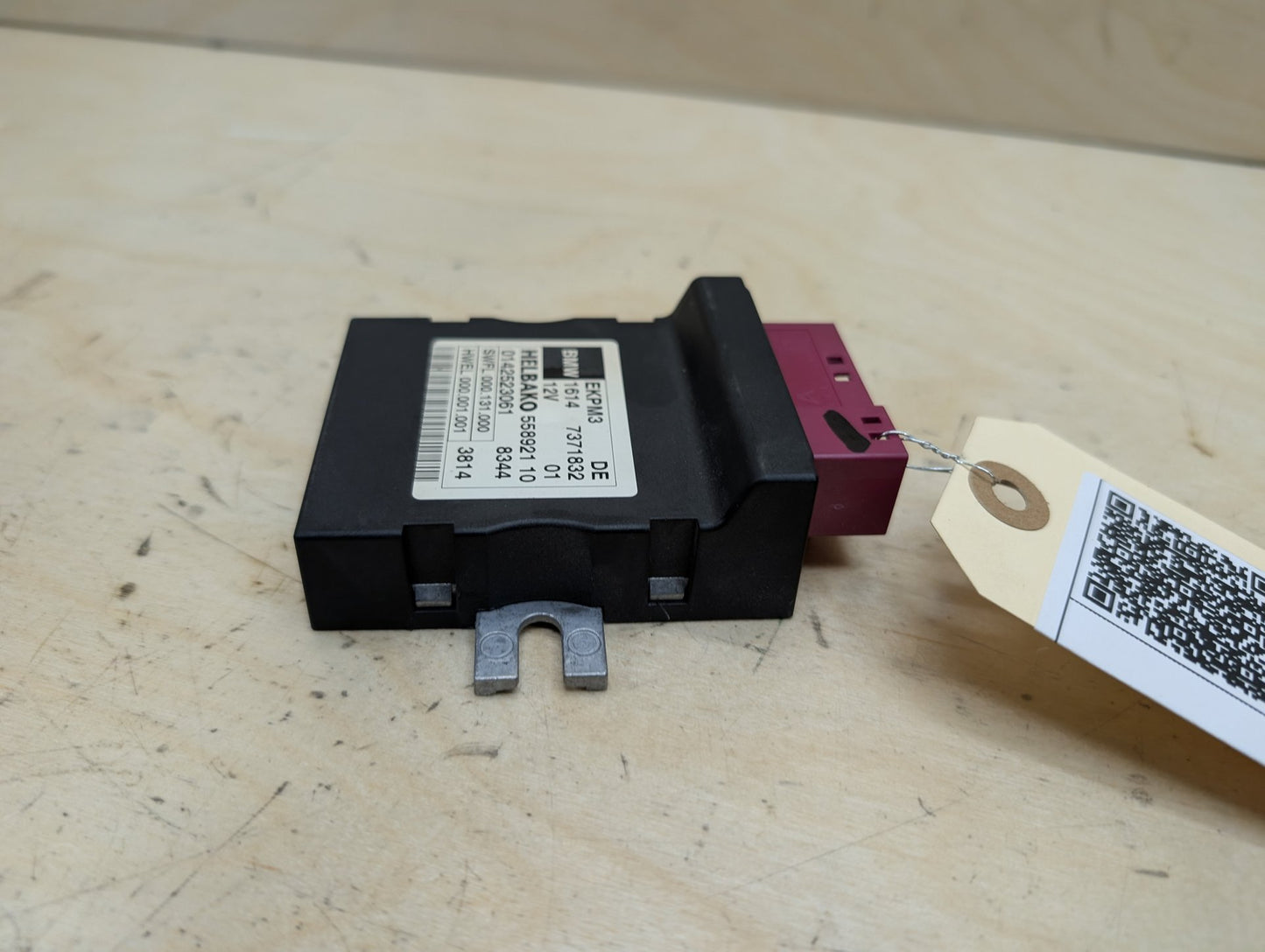 OEM BMW F02 F10 F22 F30 F36 N20 N55 Helbako Fuel Pump Relay Control Module EKPM3