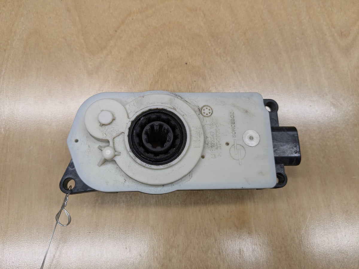 OEM BMW G05 G07 G20 330 M340 X5 X7 Front Upper Grille Shutter Motor Actuator
