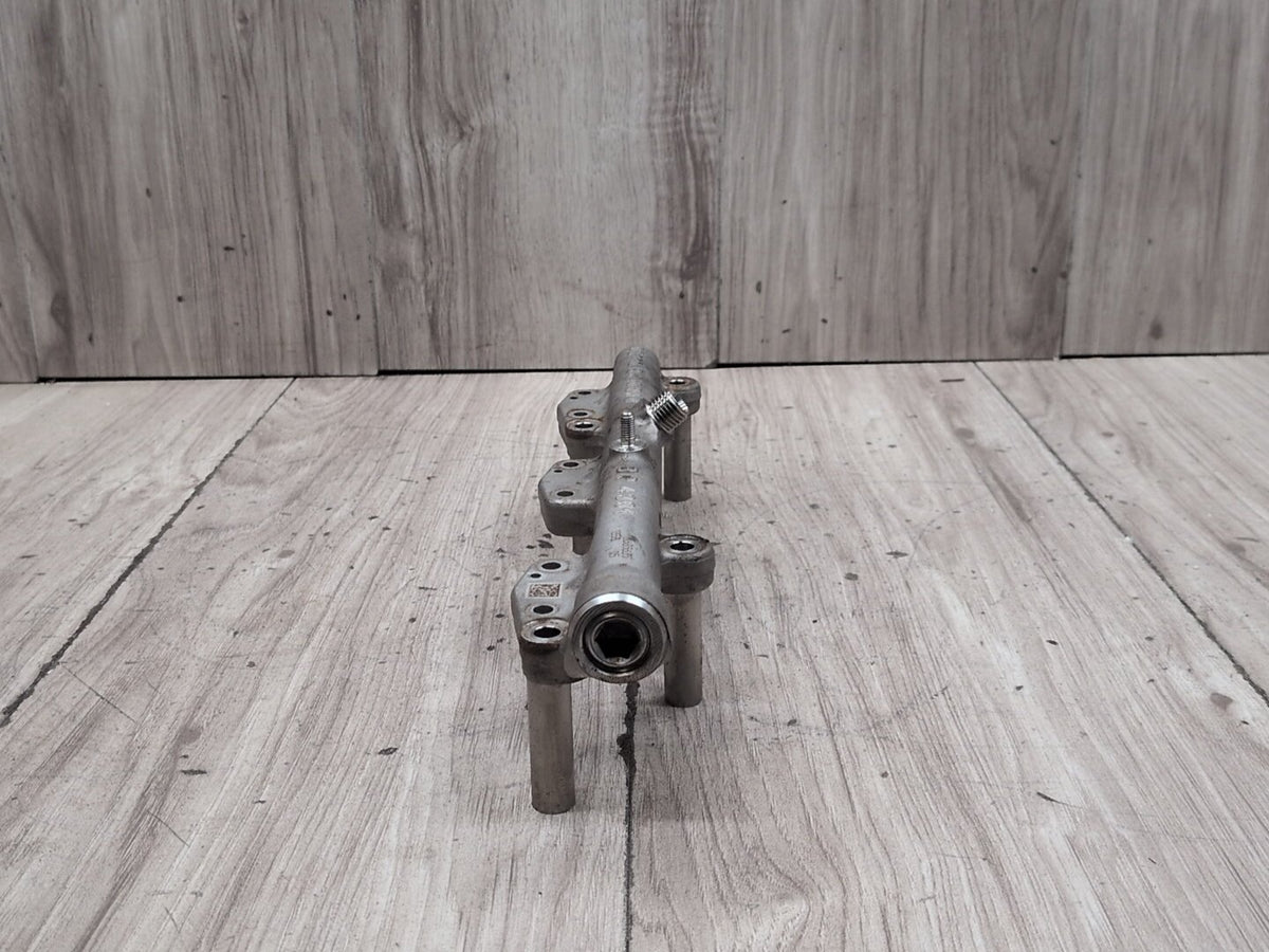 16-20 OEM BMW F22 F30 F32 G30 540 Pressure Fuel Injectors Rail Lines Engine B58