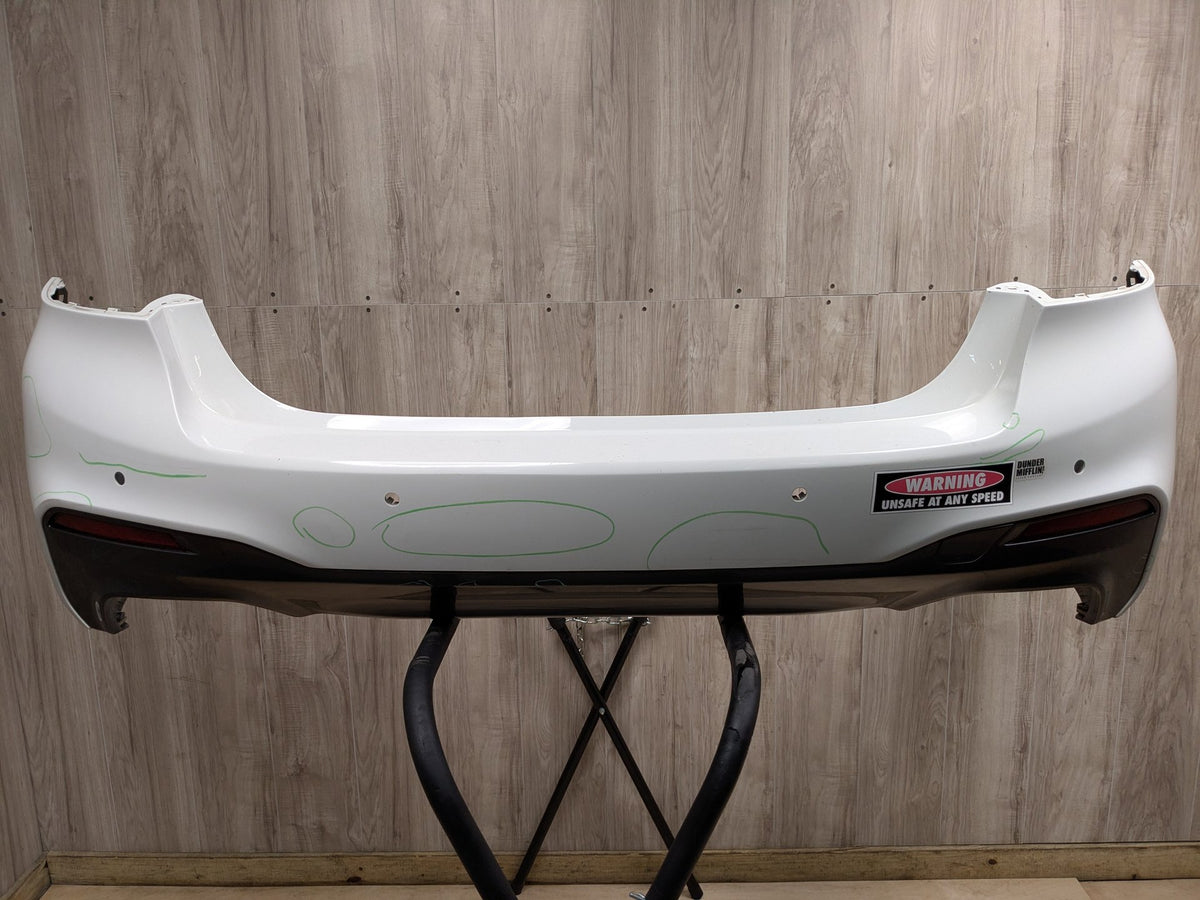 NOTE 2017-2023 BMW M550i xDrive G30 Rear Bumper Cover White 300