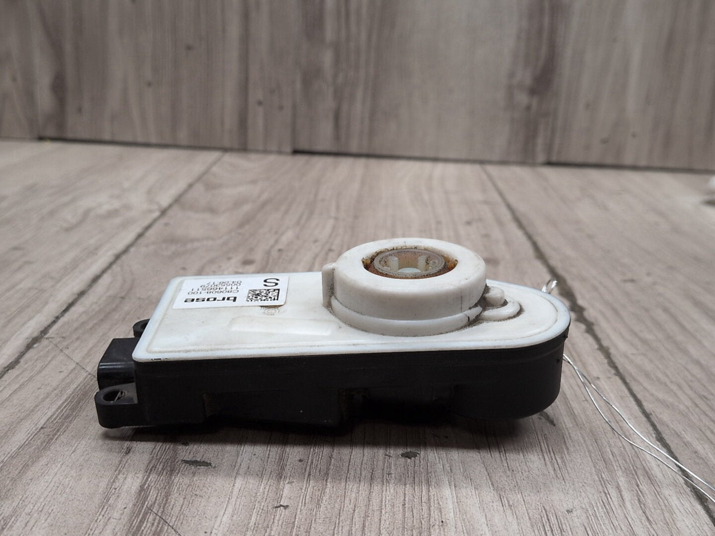 OEM BMW G30 530 540 M550 G12 740 750 M760 Upper Grille Air Flap Motor Actuator