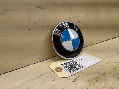 2016-2019 BMW 750i G12 Emblem Badge Symbol Logo 8132375 OEM