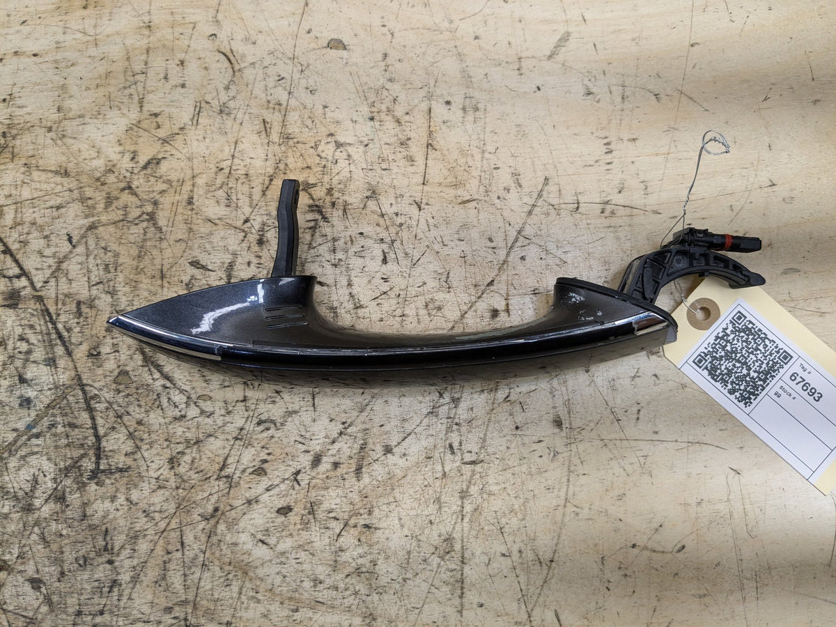 2016-2019 BMW 750i G12 Front or Rear Right Passenger Exterior Door Handle w/ Comfort Access 7411038 OEM