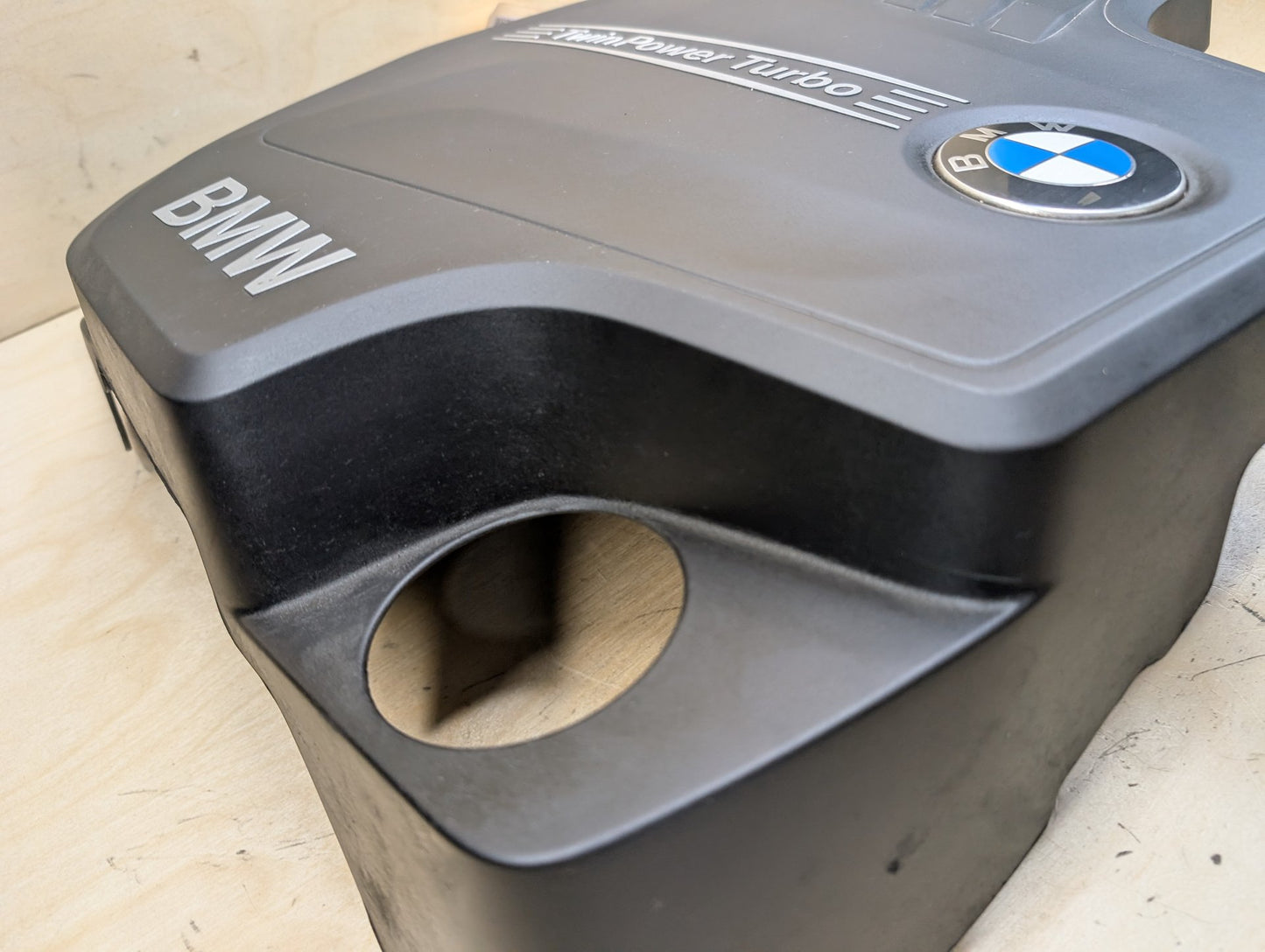 2012-2018 BMW F30 328i N20B20O0 Engine Cover 7636731