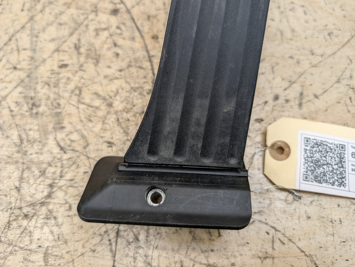 OEM BMW F15 F22 F25 F30 F36 F80 G01 G05 G20 X3 X5 Accelerator Throttle Gas Pedal