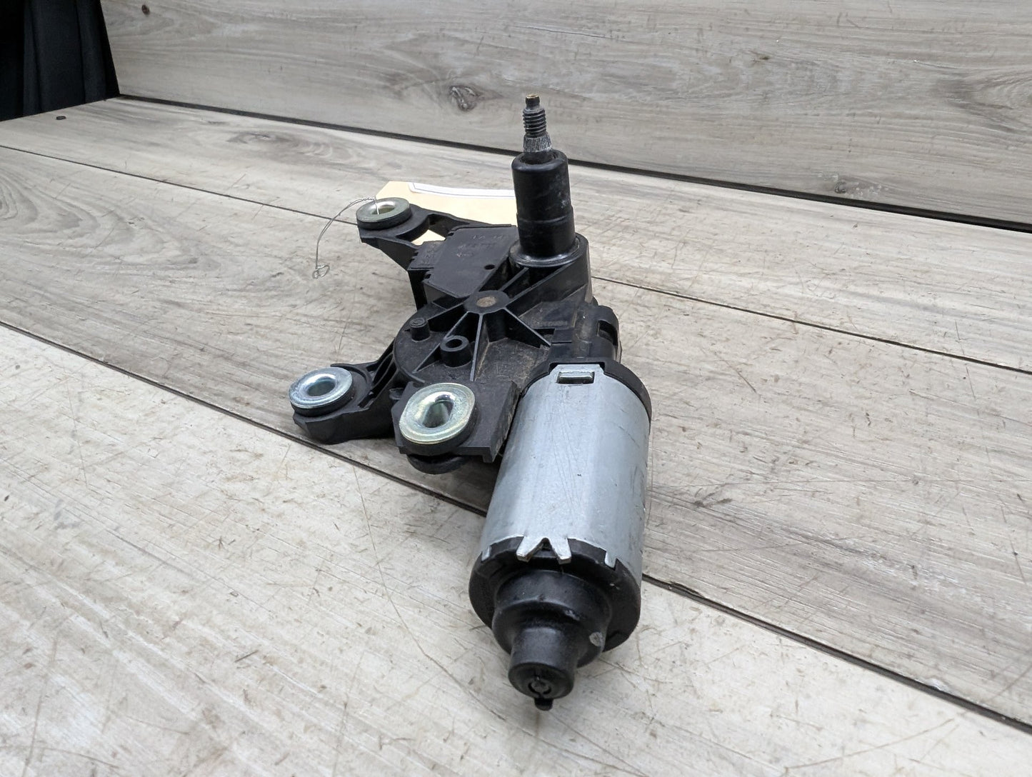 2009 - 2017 Audi Q5 8R Rear Windshield Wiper Motor 8R0955711B EA888