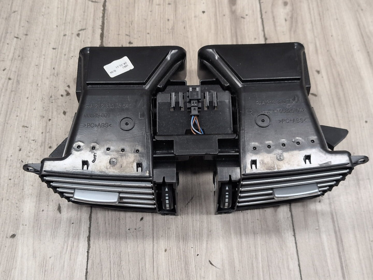 2009-2012 Mercedes-Benz E550 W212 Dashboard Dash Board Middle Center Air Vent A2128302554 OEM