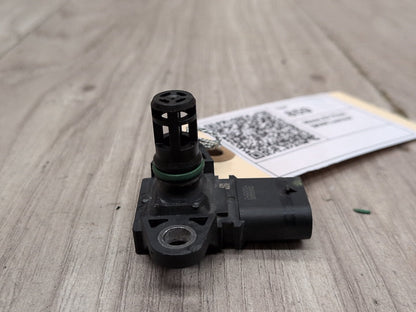 2013 - 2019 BMW 750i F01 Manifold Absolute Pressure (MAP) Sensor 7599042 N63B44O1