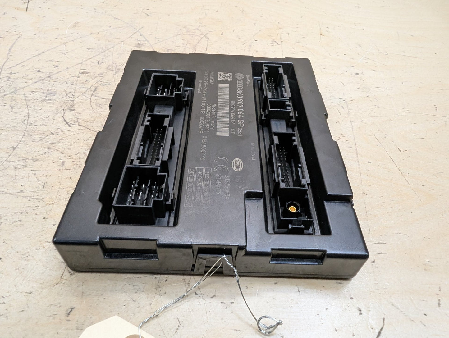2011-2017 Audi RS5 8T BCM Body Control Module 8K0907064GP OEM