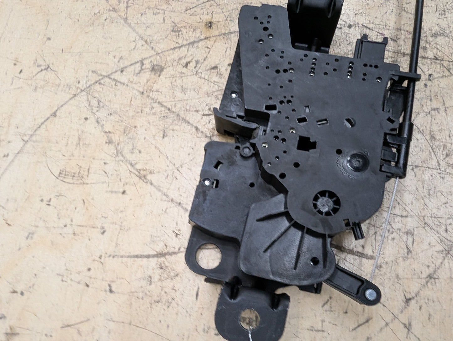 OEM BMW F44 F90 G20 G22 G26 G30 G42 G80 G82 Trunk Lid Latch Lock Opener Actuator