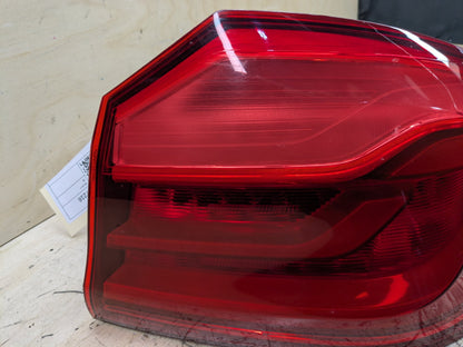 17-20 OEM BMW F90 G30 530 540 M550 M5 Rear Passenger Side Outer Tail Light