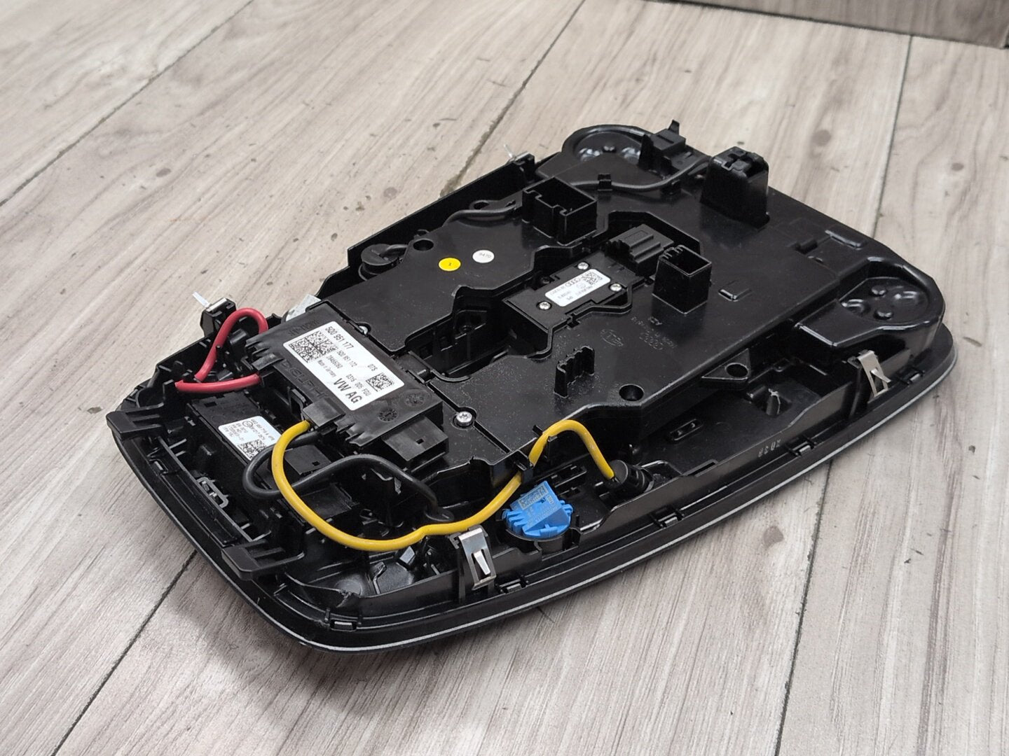 2018-2023 Audi S4 B9 Headliner Overhead Dome Light Switch Module 8W0947135CJ