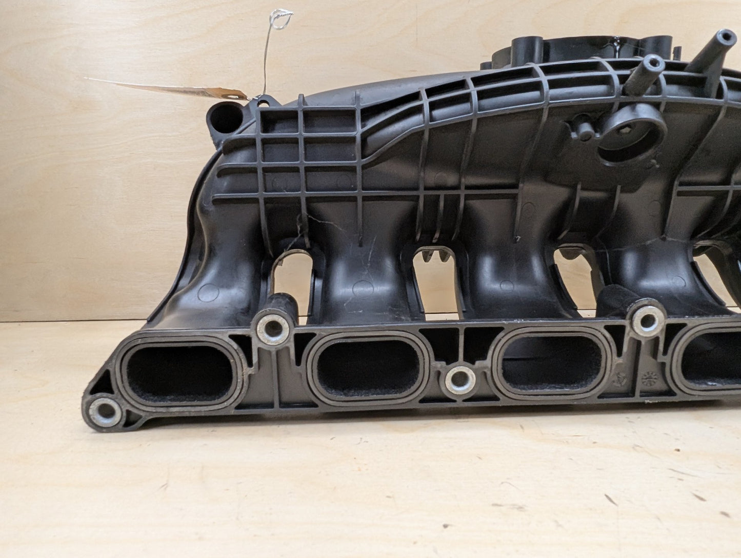 06-12 OEM BMW E82 E88 135 E90 E92 E93 335 F01 F02 740 Engine N54 Intake Manifold