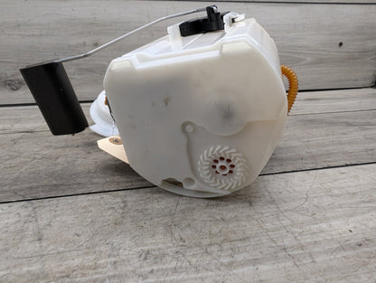 2017-2023 BMW 530i G30 Fuel Gas Tank Sending Unit Assembly 7476101