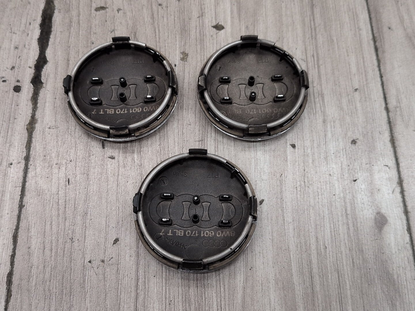 2018-2023 Audi S4 B9 - Wheel Rim Hub Center Cap SET PN: 8W0601170BL