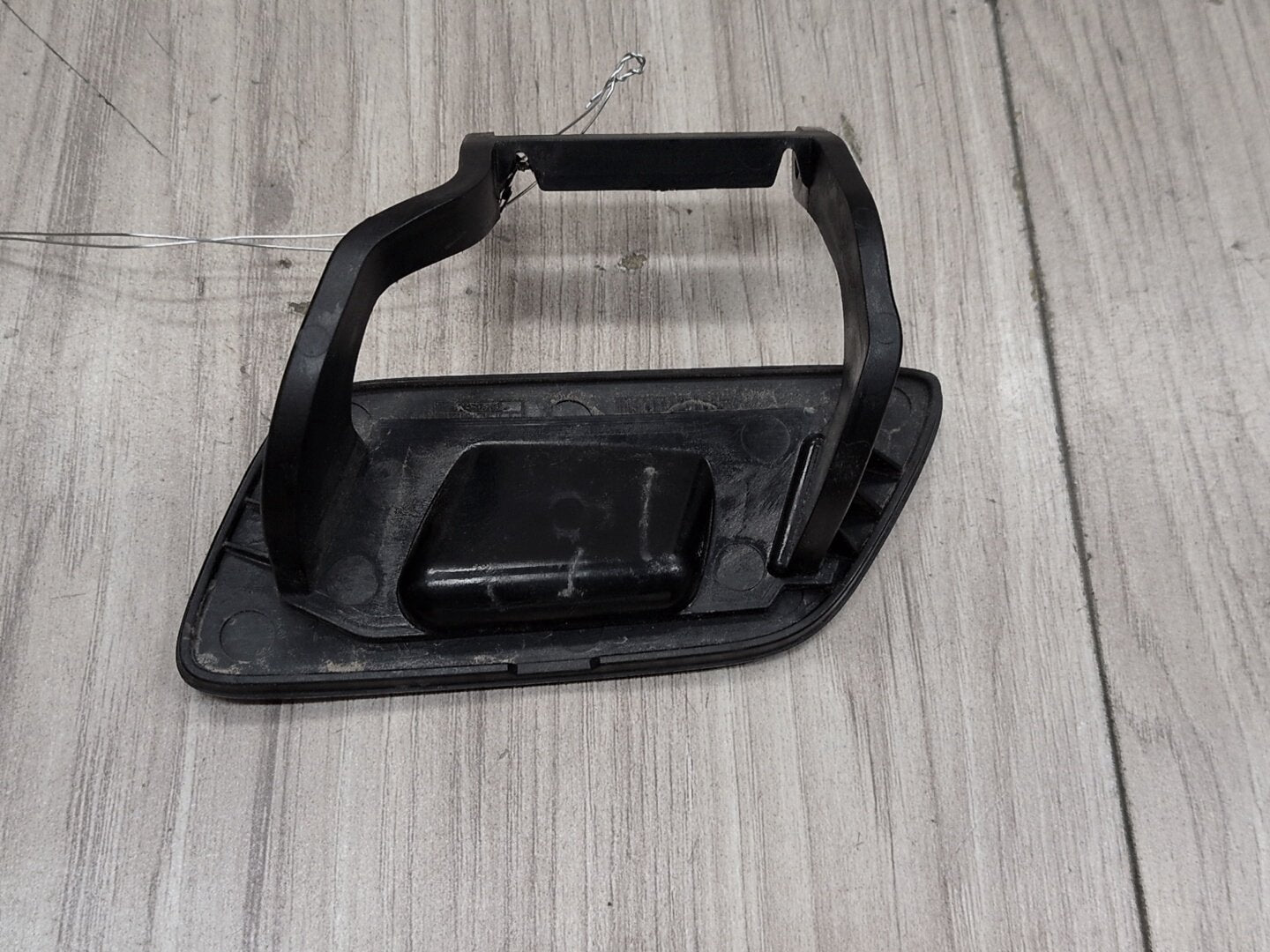 2013 - 2017 Audi S5 8T Front Right Passenger Bumper Headlight Washer Nozzle Insert Cover 8T0955636A CTUB