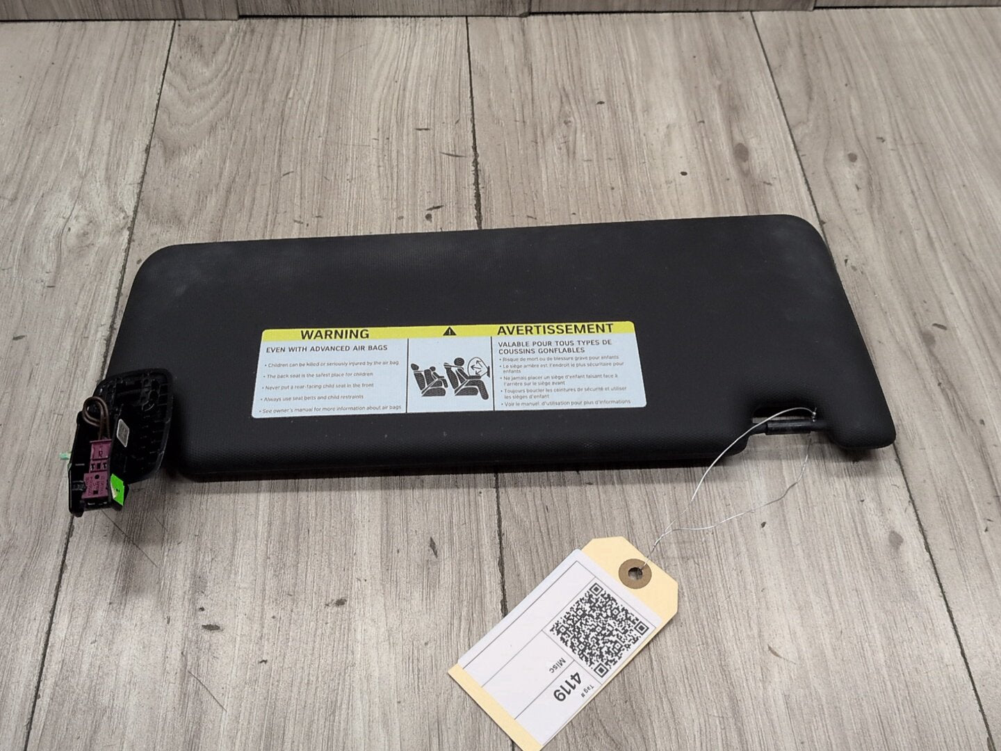 2019-2026 BMW 330i G20 Front Left Driver Sun Visor 8092727