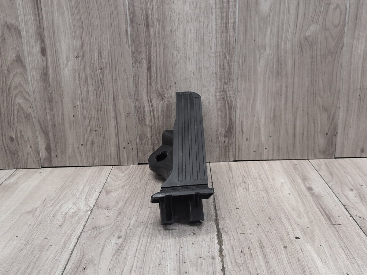 2015-2018 Audi Q3 8U Gas Accelarator Pedal 1K1723503BA OEM