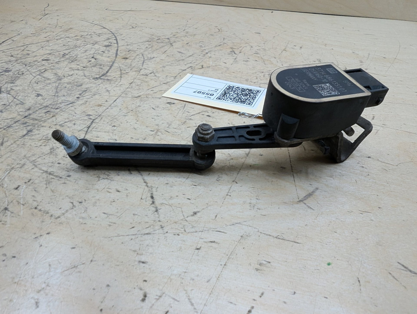 OEM BMW F30 F80 F90 G30 G20 M3 M4 Rear Left Right Suspension Height Level Sensor