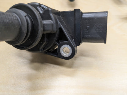 2009-2011 Mercedes-Benz R171 SLK-Class M272 Engine Ignition Coil A0001502780