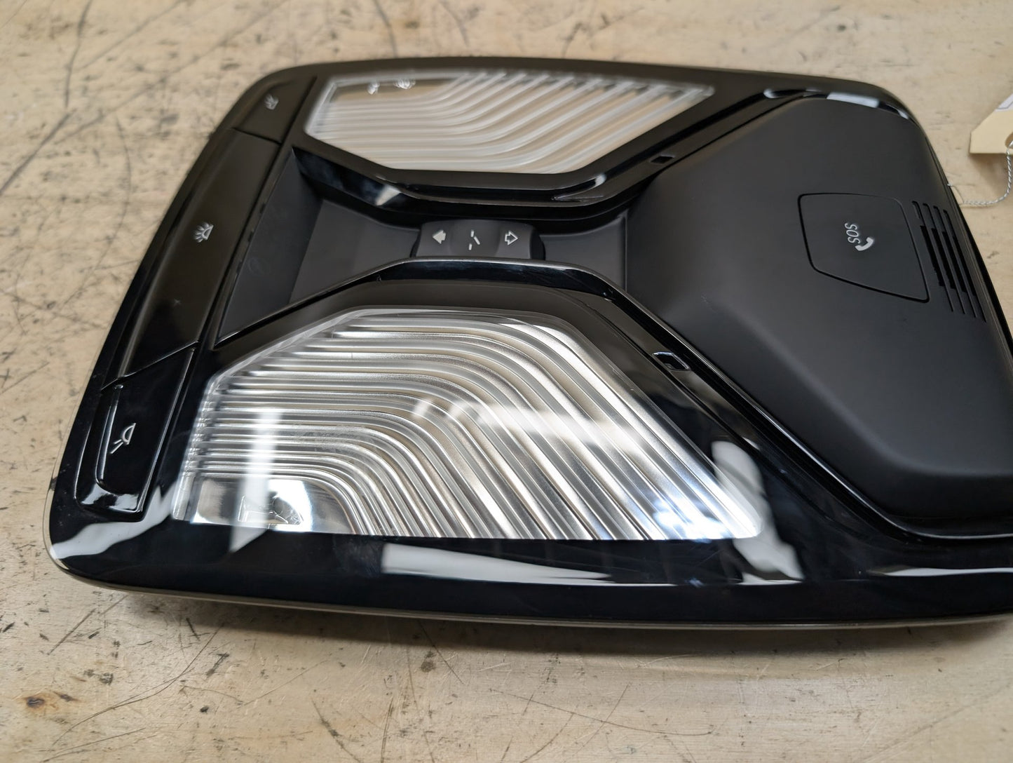 OEM BMW G01 G02 G05 G20 G30 330 M340 Front Roof Console Dome Light SOS Switch