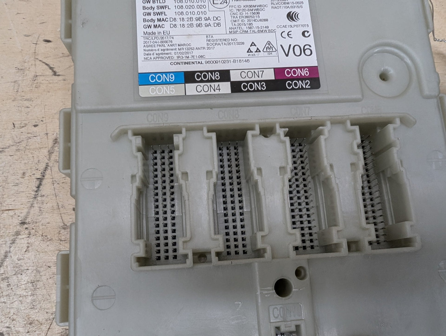 2018-2024 BMW X3 G01 Bdc Body Domain Fem Control Module w/ Key 8715809