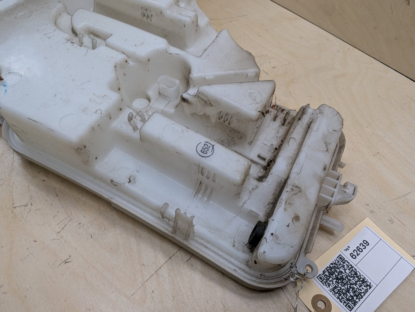 OEM BMW F30 F32 F36 F80 F82 M2 M3 M4 Windshield Washer Fluid Tank Reservoir